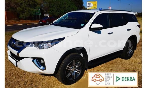 Buy Used Toyota Fortuner White Car in Windhoek in Namibia Buy Used Toyota Fortuner White Car in Windhoek in Namibia