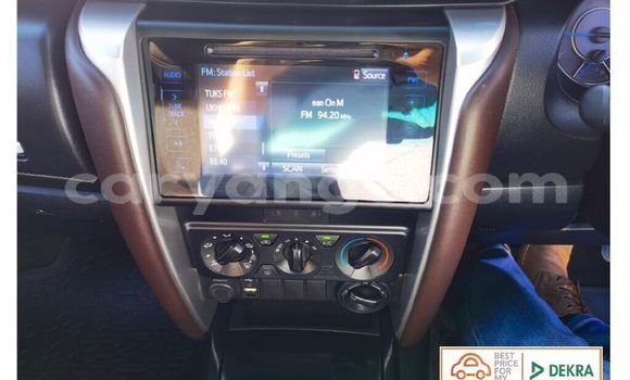 Buy Used Toyota Fortuner White Car in Windhoek in Namibia Buy Used Toyota Fortuner White Car in Windhoek in Namibia