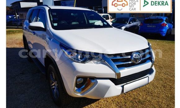 Buy Used Toyota Fortuner White Car in Windhoek in Namibia Buy Used Toyota Fortuner White Car in Windhoek in Namibia