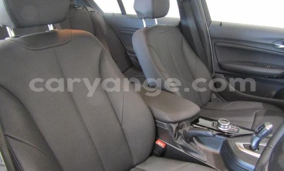 Acheter Occasion Voiture BMW 1-Series Blanc à Windhoek, Namibie Acheter Occasion Voiture BMW 1-Series Blanc à Windhoek, Namibie