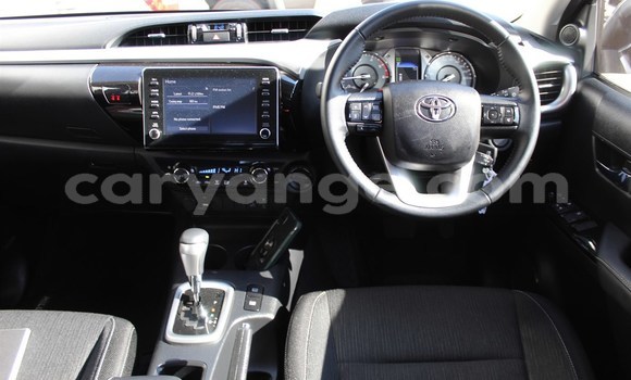 Acheter Occasion Voiture Toyota Hilux Gris à Henties Bay, Erongo Acheter Occasion Voiture Toyota Hilux Gris à Henties Bay, Erongo