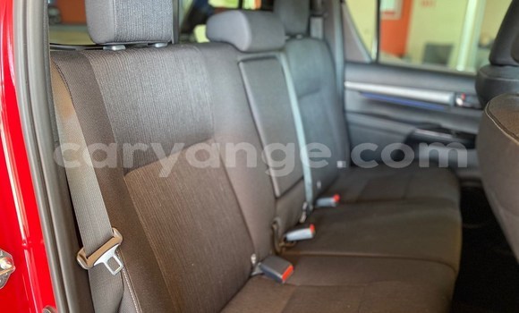 Acheter Occasion Voiture Toyota Hilux Rouge à Karasburg, Karas Acheter Occasion Voiture Toyota Hilux Rouge à Karasburg, Karas