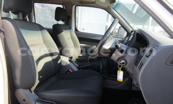 Acheter Occasion Voiture Nissan NP 300 Blanc à Grootfontein, Namibie Acheter Occasion Voiture Nissan NP 300 Blanc à Grootfontein, Namibie