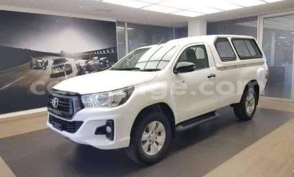 Buy Used Toyota Hilux White Car in Windhoek in Namibia Buy Used Toyota Hilux White Car in Windhoek in Namibia