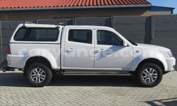 Buy Used Tata Xenon White Car in Gobabis in Omaheke Buy Used Tata Xenon White Car in Gobabis in Omaheke