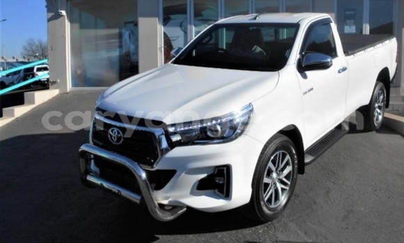 Buy Used Toyota Hilux White Car in Windhoek in Namibia Buy Used Toyota Hilux White Car in Windhoek in Namibia