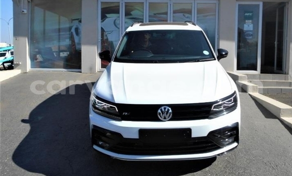 Buy Used Volkswagen Tiguan White Car in Windhoek in Namibia Buy Used Volkswagen Tiguan White Car in Windhoek in Namibia