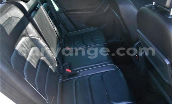 Buy Used Volkswagen Tiguan White Car in Windhoek in Namibia Buy Used Volkswagen Tiguan White Car in Windhoek in Namibia
