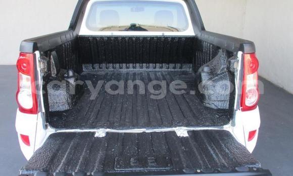 Buy Used Nissan NV200 White Car in Omaruru in Erongo Buy Used Nissan NV200 White Car in Omaruru in Erongo