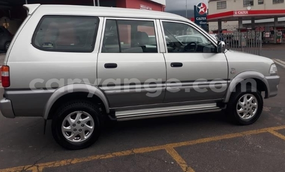 Acheter Occasion Voiture Toyota Commuter Gris à Walvis Bay, Namibie Acheter Occasion Voiture Toyota Commuter Gris à Walvis Bay, Namibie