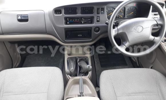 Acheter Occasion Voiture Toyota Commuter Gris à Walvis Bay, Namibie Acheter Occasion Voiture Toyota Commuter Gris à Walvis Bay, Namibie