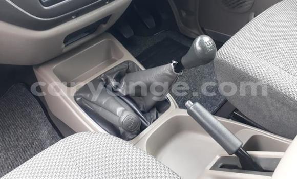 Acheter Occasion Voiture Toyota Commuter Gris à Walvis Bay, Namibie Acheter Occasion Voiture Toyota Commuter Gris à Walvis Bay, Namibie