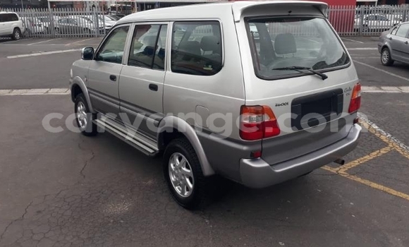 Acheter Occasion Voiture Toyota Commuter Gris à Walvis Bay, Namibie Acheter Occasion Voiture Toyota Commuter Gris à Walvis Bay, Namibie