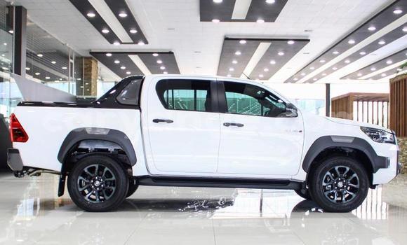 Buy Used Toyota Hilux White Car in Windhoek in Namibia Buy Used Toyota Hilux White Car in Windhoek in Namibia