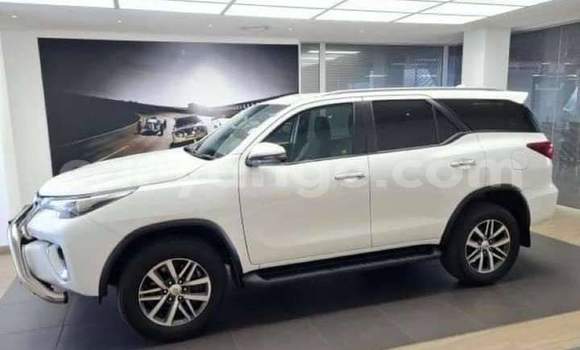 Buy Used Toyota Fortuner White Car in Windhoek in Namibia Buy Used Toyota Fortuner White Car in Windhoek in Namibia