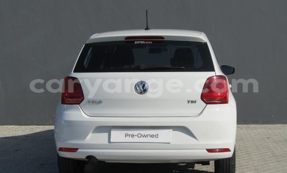 Acheter Occasion Voiture Volkswagen Polo Blanc à Gobabis, Omaheke Acheter Occasion Voiture Volkswagen Polo Blanc à Gobabis, Omaheke
