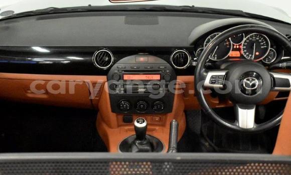 Acheter Occasion Voiture Mazda MX-5 Gris à Windhoek, Namibie Acheter Occasion Voiture Mazda MX-5 Gris à Windhoek, Namibie