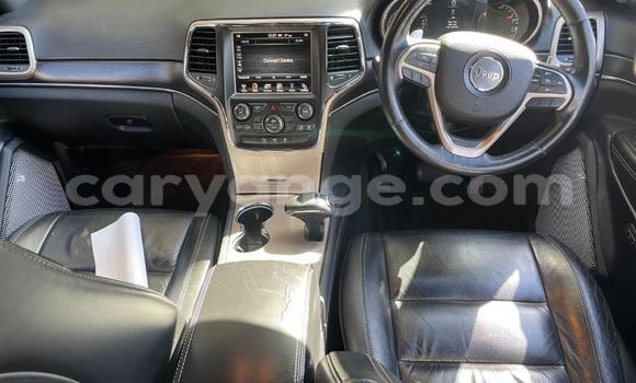 Buy Used Jeep Grand Cherokee White Car in Windhoek in Namibia Buy Used Jeep Grand Cherokee White Car in Windhoek in Namibia