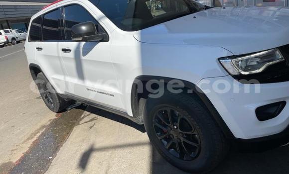 Buy Used Jeep Grand Cherokee White Car in Windhoek in Namibia Buy Used Jeep Grand Cherokee White Car in Windhoek in Namibia