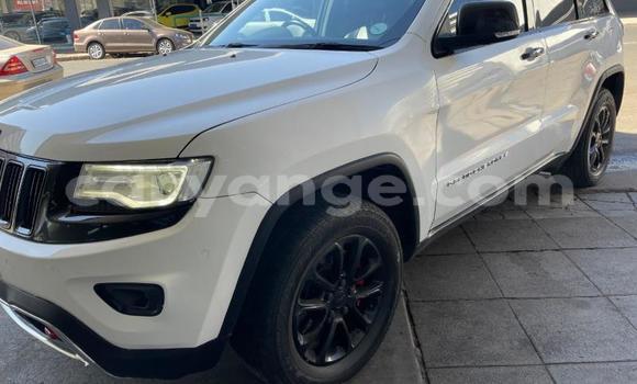 Buy Used Jeep Grand Cherokee White Car in Windhoek in Namibia Buy Used Jeep Grand Cherokee White Car in Windhoek in Namibia