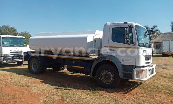 Buy Used Mitsubishi L400 White Truck in Windhoek in Namibia Buy Used Mitsubishi L400 White Truck in Windhoek in Namibia