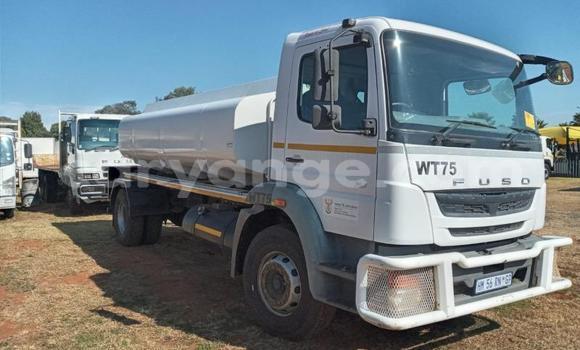 Buy Used Mitsubishi L400 White Truck in Windhoek in Namibia Buy Used Mitsubishi L400 White Truck in Windhoek in Namibia