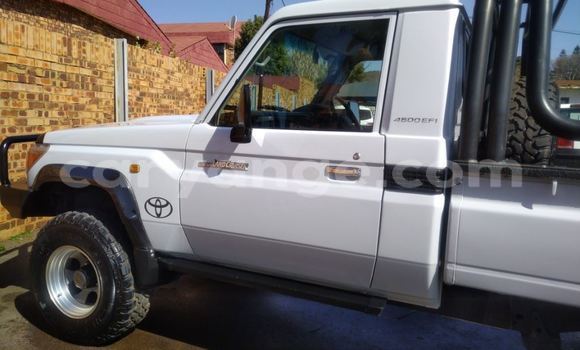 Buy Used Toyota Land Cruiser White Car in Karasburg in Karas Buy Used Toyota Land Cruiser White Car in Karasburg in Karas