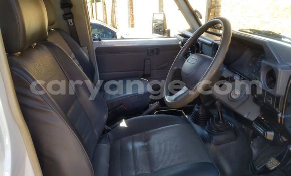 Buy Used Toyota Land Cruiser White Car in Karasburg in Karas Buy Used Toyota Land Cruiser White Car in Karasburg in Karas