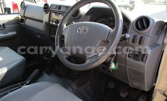 Buy Used Toyota Land Cruiser White Car in Karasburg in Karas Buy Used Toyota Land Cruiser White Car in Karasburg in Karas
