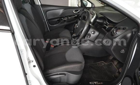 Acheter Occasion Voiture Renault Clio Blanc à Windhoek, Namibie Acheter Occasion Voiture Renault Clio Blanc à Windhoek, Namibie