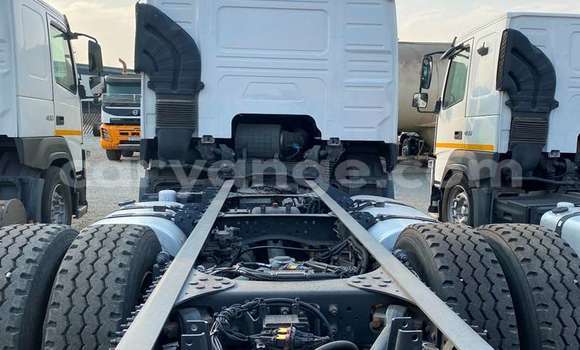 Acheter Occasion Utilitaire Volvo F4 Blanc à Windhoek, Namibie Acheter Occasion Utilitaire Volvo F4 Blanc à Windhoek, Namibie