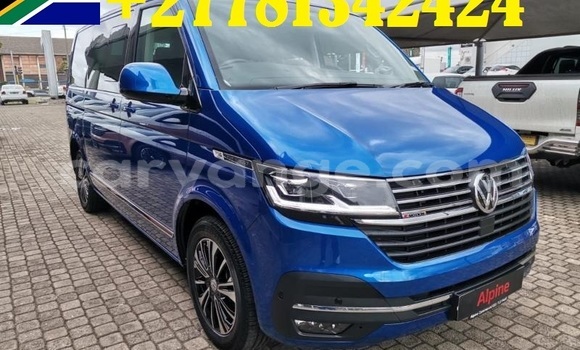 Buy Used Volkswagen Caravelle Blue Car in Windhoek in Namibia Buy Used Volkswagen Caravelle Blue Car in Windhoek in Namibia