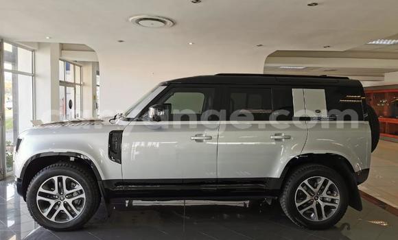 Buy Used Land Rover Defender Silver Car in Grootfontein in Namibia Buy Used Land Rover Defender Silver Car in Grootfontein in Namibia