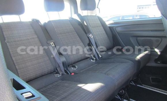 Acheter Occasion Voiture Mercedes-Benz Vito Blanc à Gobabis, Omaheke Acheter Occasion Voiture Mercedes-Benz Vito Blanc à Gobabis, Omaheke
