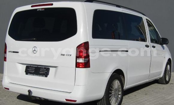 Acheter Occasion Voiture Mercedes-Benz Vito Blanc à Gobabis, Omaheke Acheter Occasion Voiture Mercedes-Benz Vito Blanc à Gobabis, Omaheke