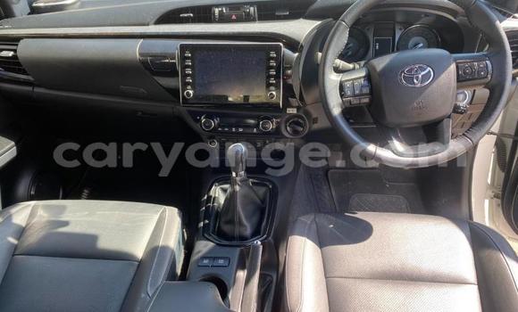 Buy Used Toyota Hilux White Car in Karasburg in Karas Buy Used Toyota Hilux White Car in Karasburg in Karas