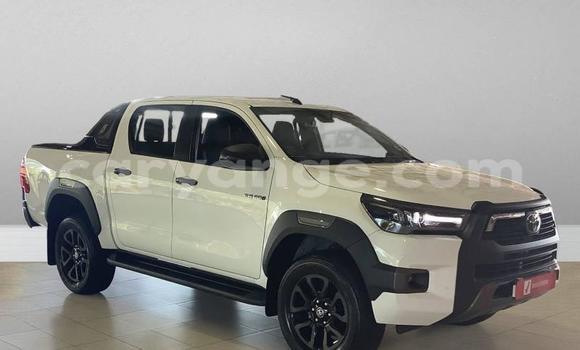 Acheter Occasion Voiture Toyota Hilux Blanc à Karasburg, Karas