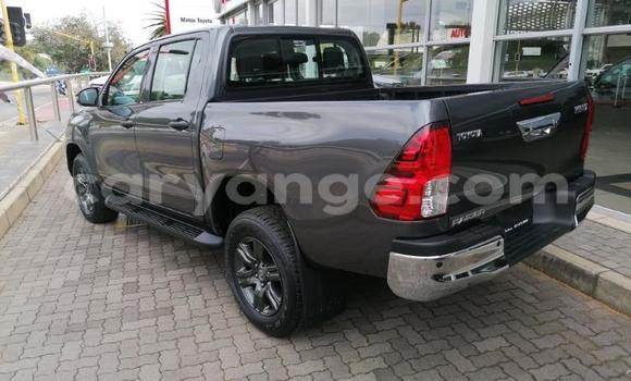 Buy Used Toyota Hilux Silver Car in Karasburg in Karas Buy Used Toyota Hilux Silver Car in Karasburg in Karas