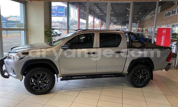 Acheter Occasion Voiture Toyota Hilux Gris à Karasburg, Karas Acheter Occasion Voiture Toyota Hilux Gris à Karasburg, Karas