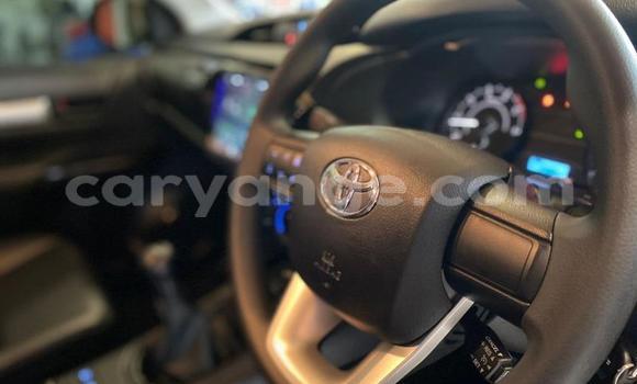 Acheter Occasion Voiture Toyota Hilux Gris à Karasburg, Karas Acheter Occasion Voiture Toyota Hilux Gris à Karasburg, Karas
