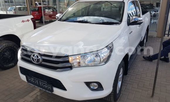 Buy Used Toyota Hilux White Car in Windhoek in Namibia Buy Used Toyota Hilux White Car in Windhoek in Namibia