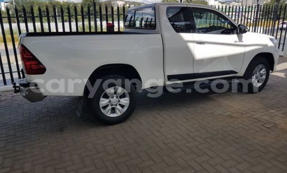 Buy Used Toyota Hilux White Car in Windhoek in Namibia Buy Used Toyota Hilux White Car in Windhoek in Namibia