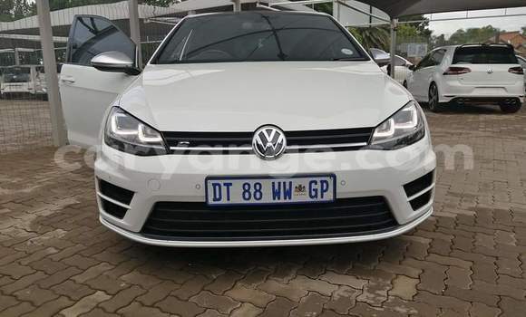 Buy Used Volkswagen Golf R White Car in Windhoek in Namibia Buy Used Volkswagen Golf R White Car in Windhoek in Namibia