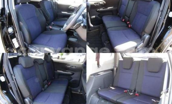Acheter Occasion Voiture Toyota Wish Noir à Gobabis, Omaheke Acheter Occasion Voiture Toyota Wish Noir à Gobabis, Omaheke