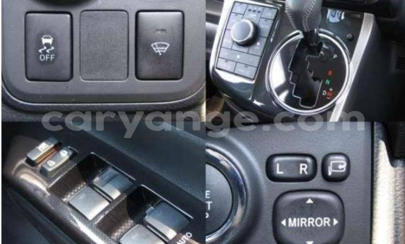 Acheter Occasion Voiture Toyota Wish Noir à Gobabis, Omaheke Acheter Occasion Voiture Toyota Wish Noir à Gobabis, Omaheke