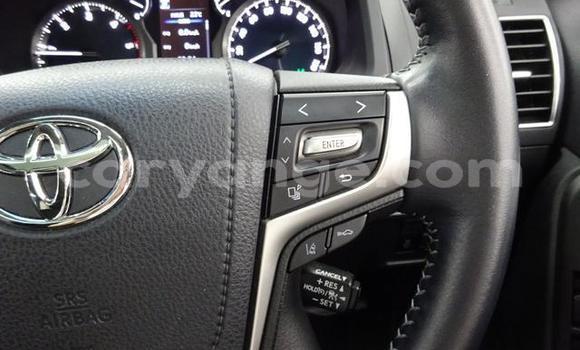 Acheter Occasion Voiture Toyota Land Cruiser Prado Blanc à Grootfontein, Namibie Acheter Occasion Voiture Toyota Land Cruiser Prado Blanc à Grootfontein, Namibie