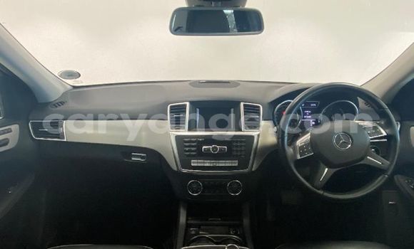 Acheter Occasion Voiture Mercedes-Benz ML–Class Blanc à Karibib, Erongo Acheter Occasion Voiture Mercedes-Benz ML–Class Blanc à Karibib, Erongo