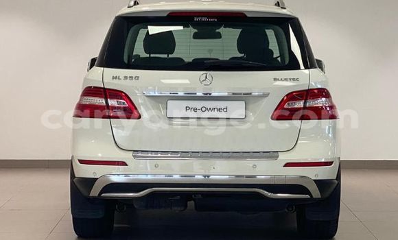 Acheter Occasion Voiture Mercedes-Benz ML–Class Blanc à Karibib, Erongo Acheter Occasion Voiture Mercedes-Benz ML–Class Blanc à Karibib, Erongo