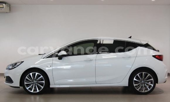 Buy Used Opel Astra White Car in Gobabis in Omaheke Buy Used Opel Astra White Car in Gobabis in Omaheke