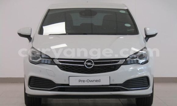 Buy Used Opel Astra White Car in Gobabis in Omaheke Buy Used Opel Astra White Car in Gobabis in Omaheke
